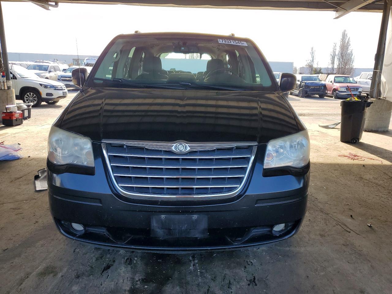 2010 Chrysler Minivan VIN 2A4RR8DX6AR376917 photo 5