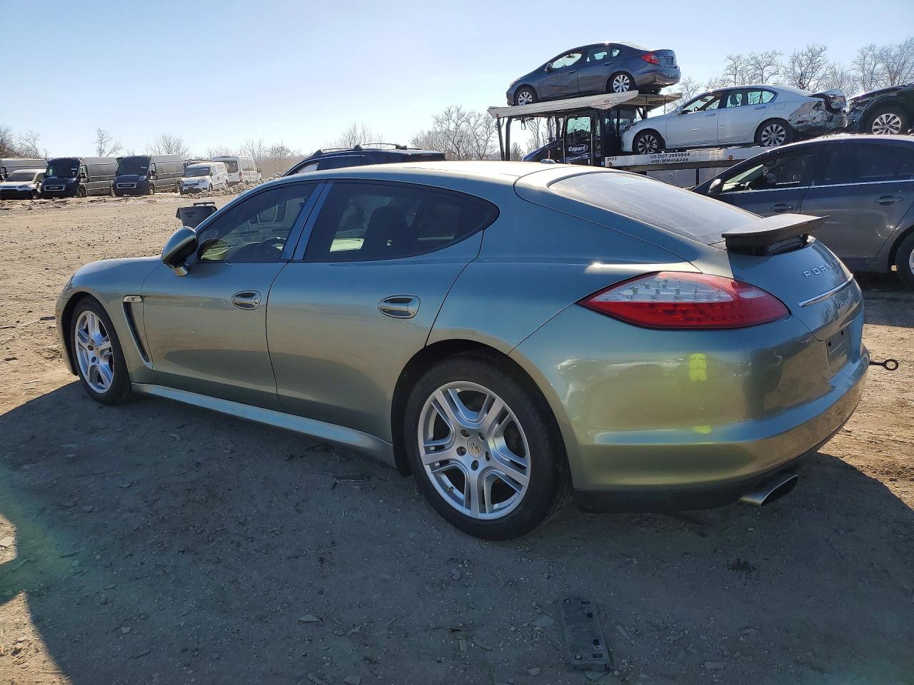 2012 Porsche Panamera VIN WP0AA2A7XCL011454 photo 2
