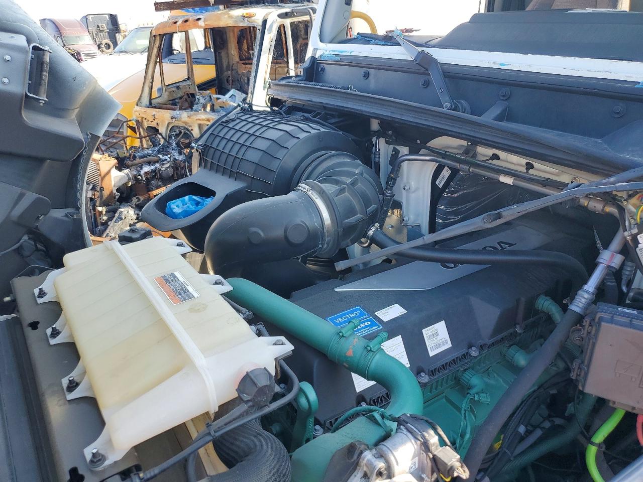 2025 Volvo All models VIN 4V4W39EG6SN670058 photo 7
