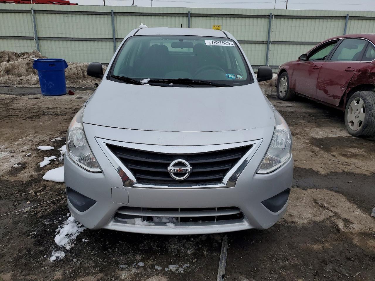 2015 NISS Versa VIN 3N1CN7AP3FL938981 photo 5