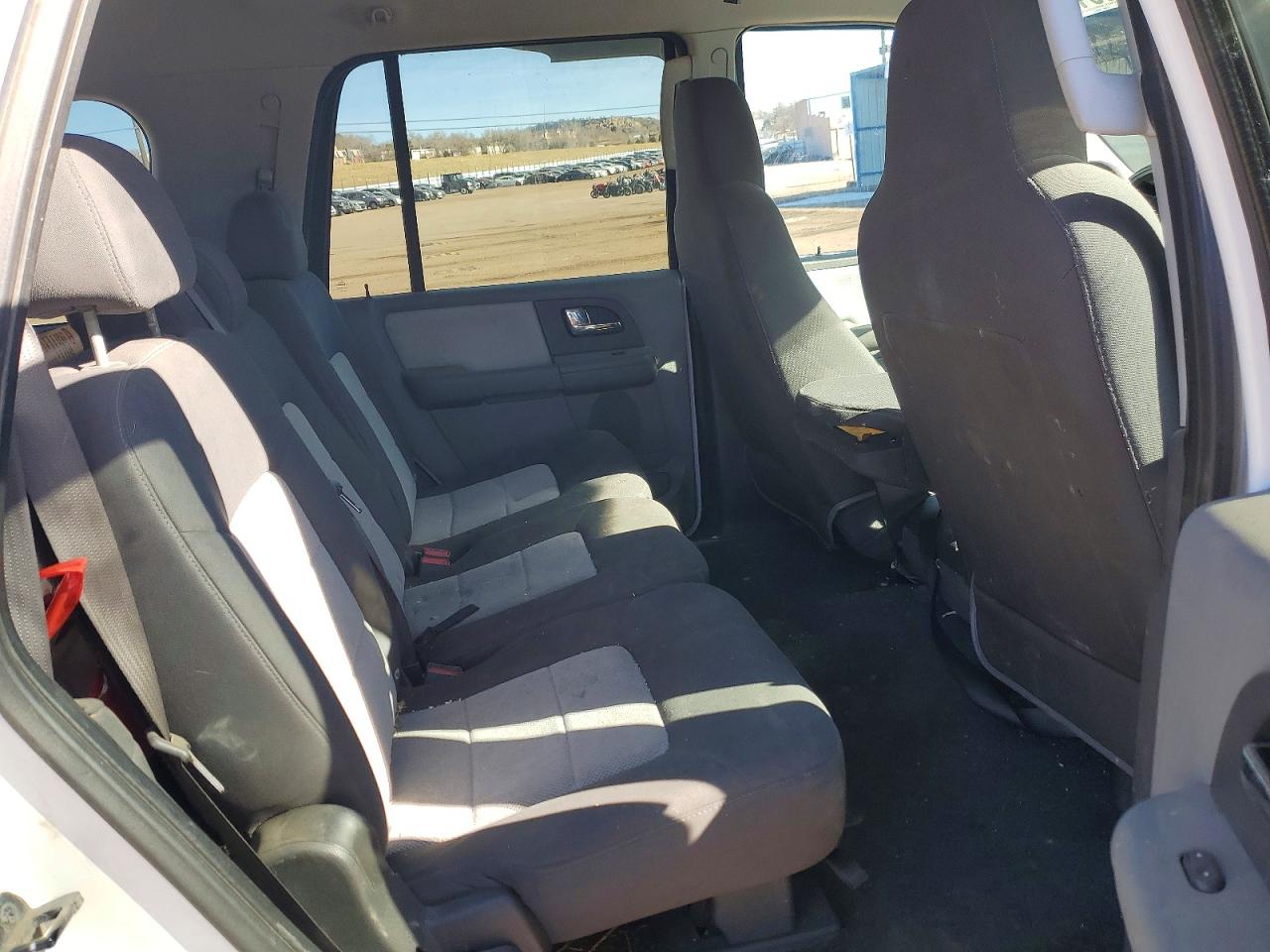 2006 Ford Expedition VIN 1FMPU14556LA18138 photo 10