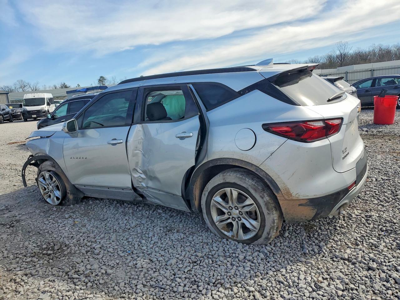 2019 Chevrolet Blazer VIN 3GNKBCRS5KS700477 photo 2