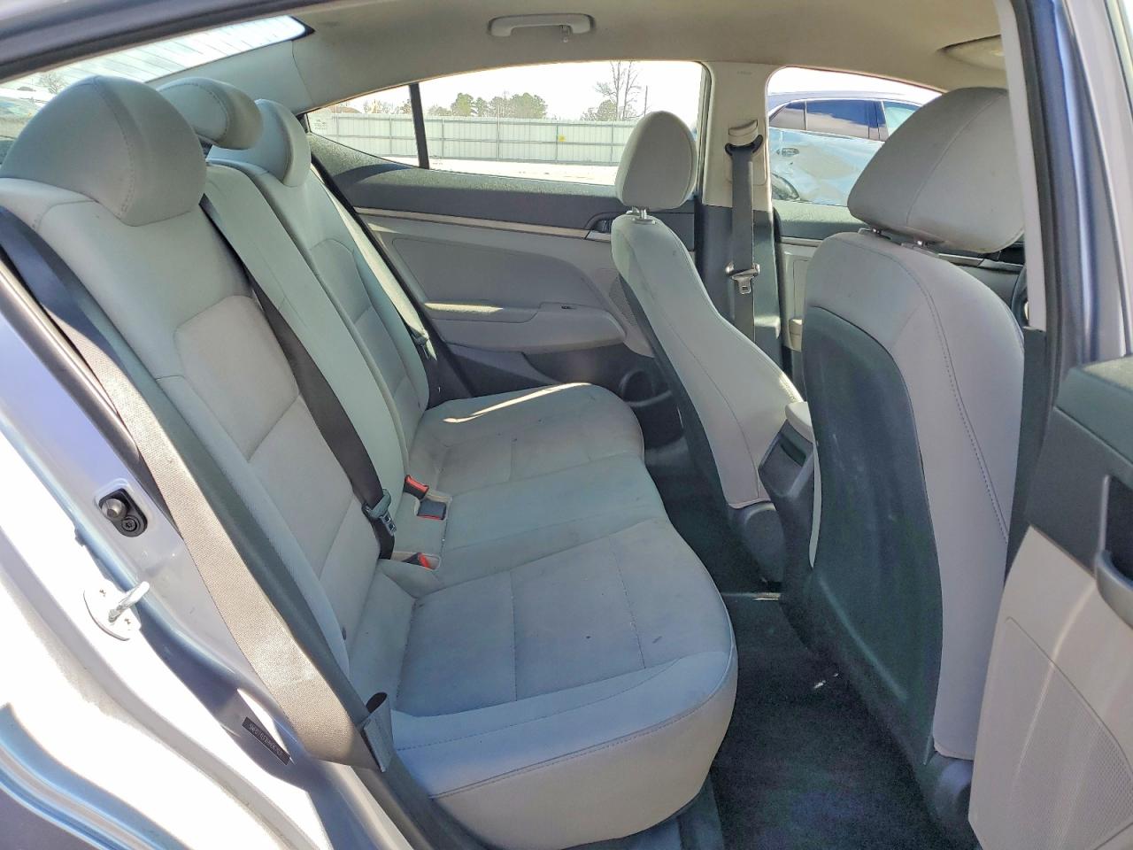 2017 Hyundai Elantra VIN 5NPD74LFXHH067031 photo 10