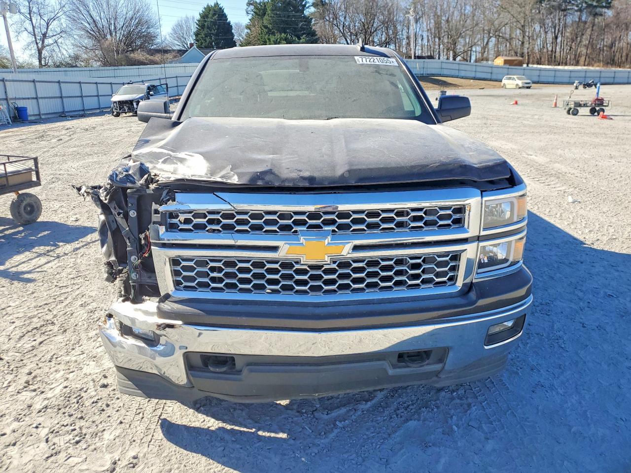 2015 Chevrolet All models VIN 3GCUKREC6FG200050 photo 5