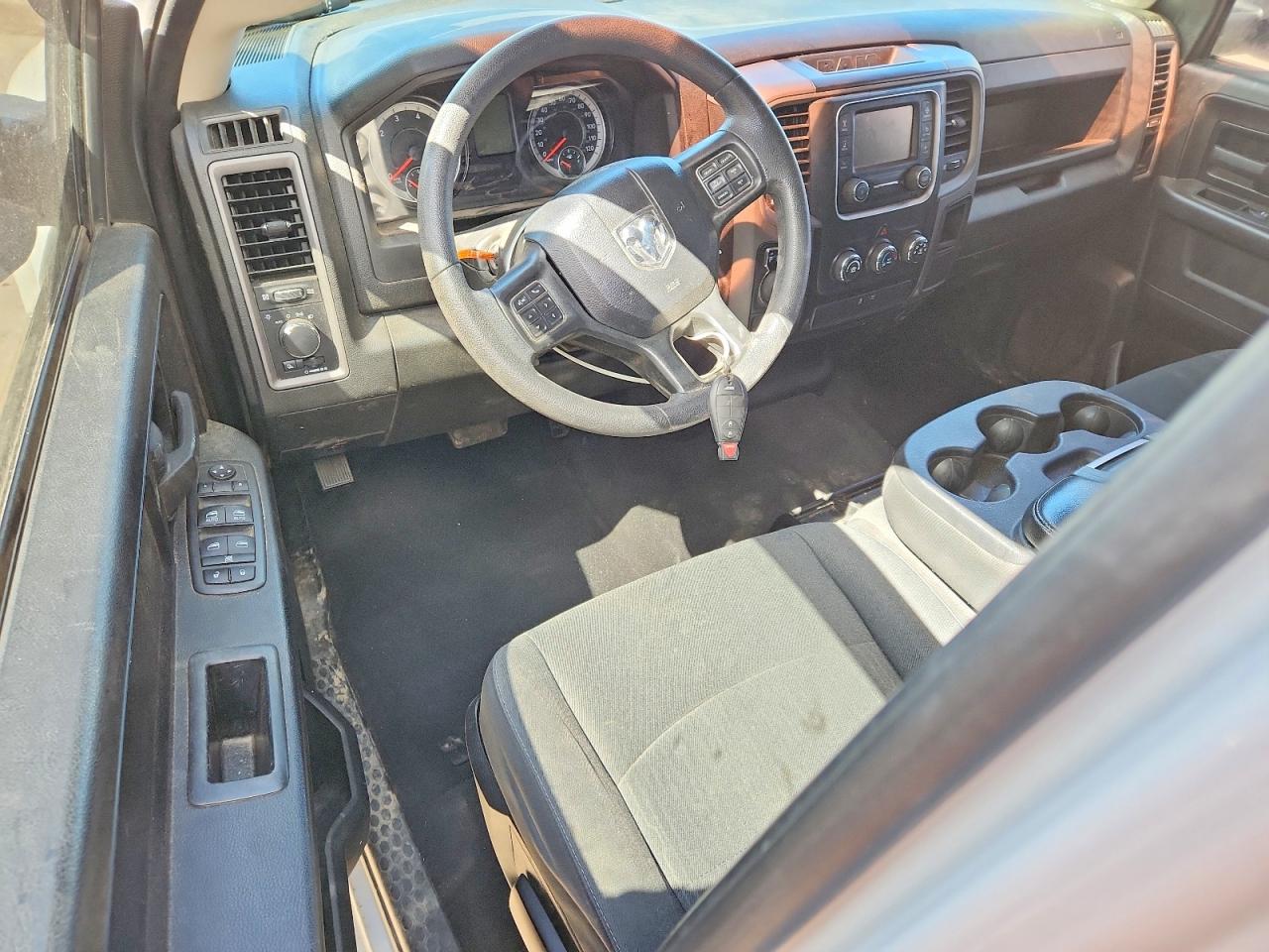 2022 Ram 1500 classic VIN 1C6RR7ST7NS139445 photo 8