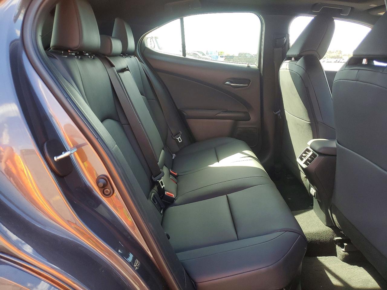 2025 Lexus Ux 300h ba VIN JTHYBJAHXS2011312 photo 11