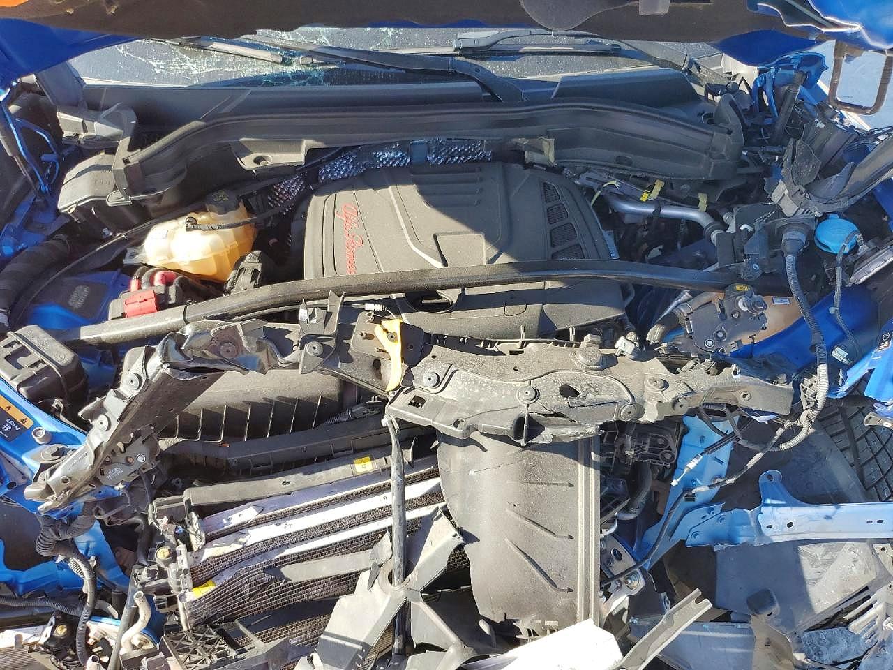 2020 Alfa Stelvio VIN ZASPAKAN3L7C76581 photo 11