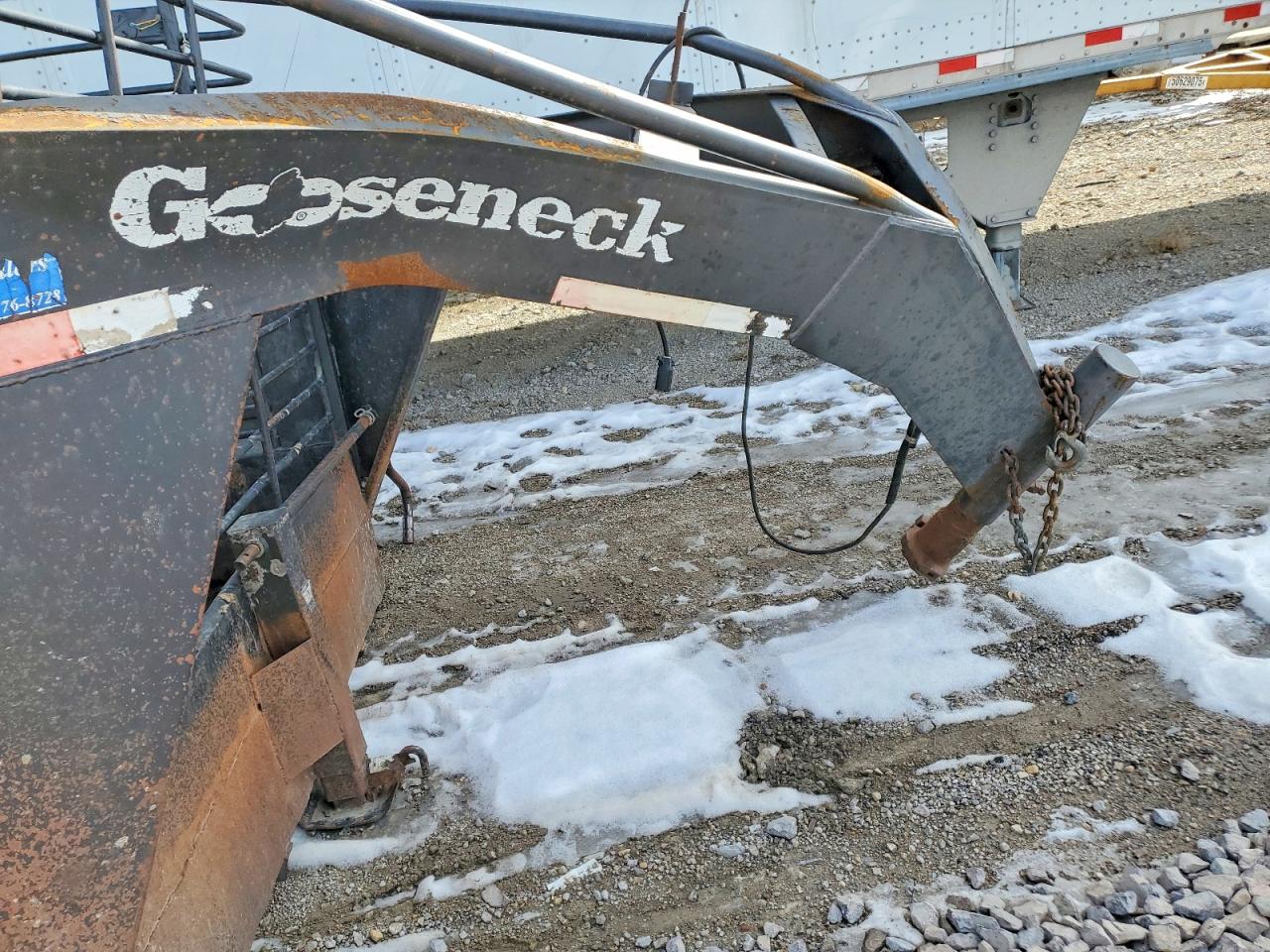 2005 GOOSENECK Trailer VIN 16GS6323X5B079863 photo 9