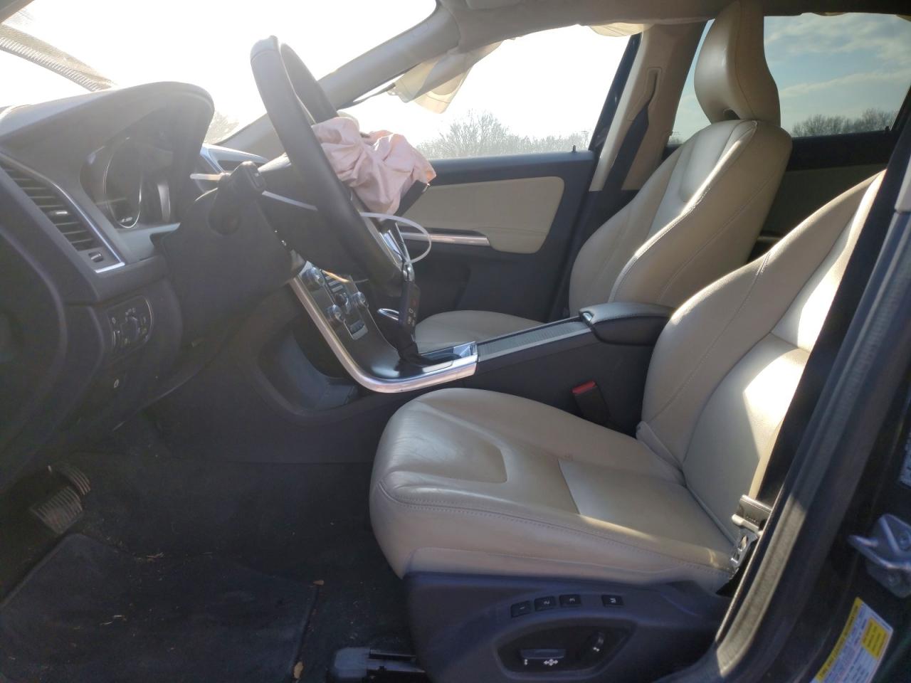 2016 VOLVO Xc60 VIN YV449MRM2G2880750 photo 7
