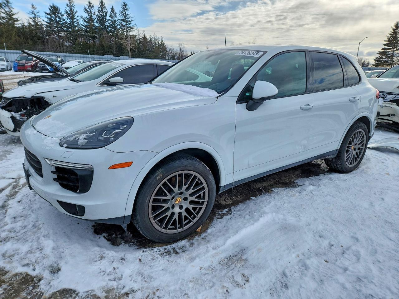 2017 Porsche Cayenne VIN WP1AA2A25HKA90144 photo 1