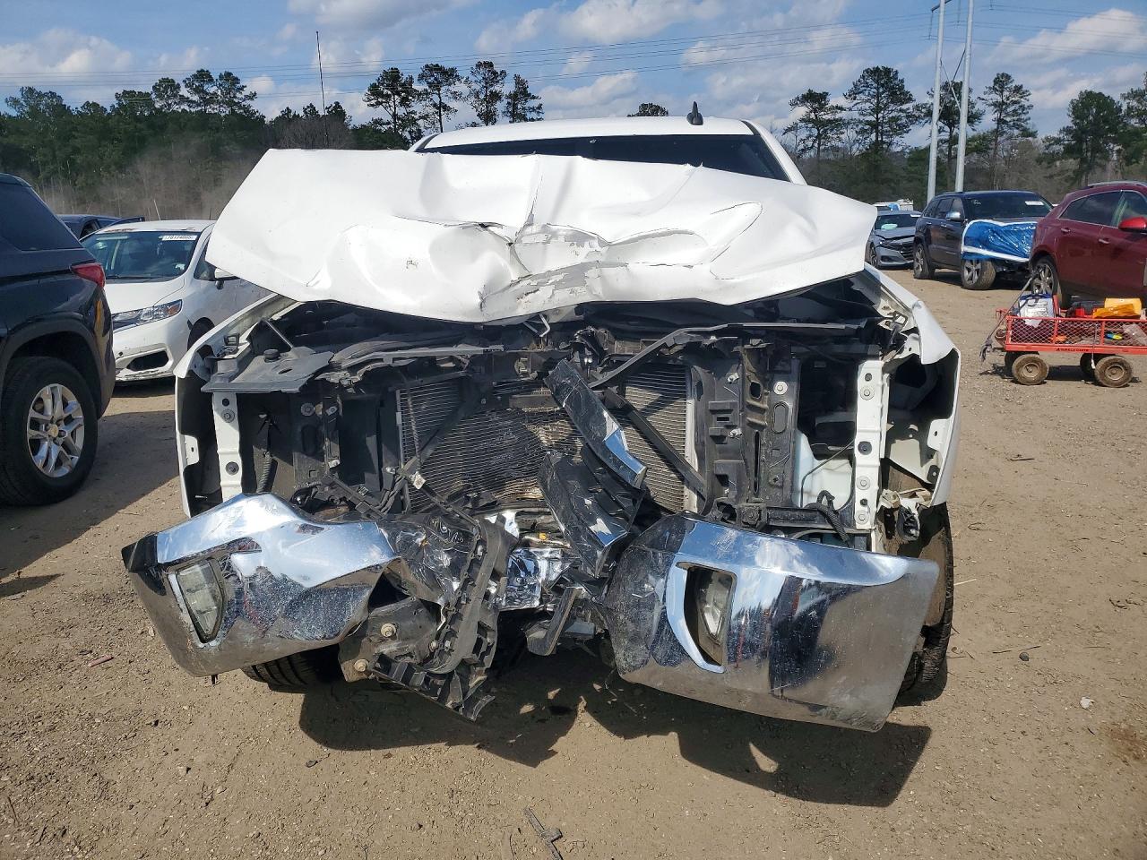 2017 Chevrolet All models VIN 3GCPCREC3HG407492 photo 5