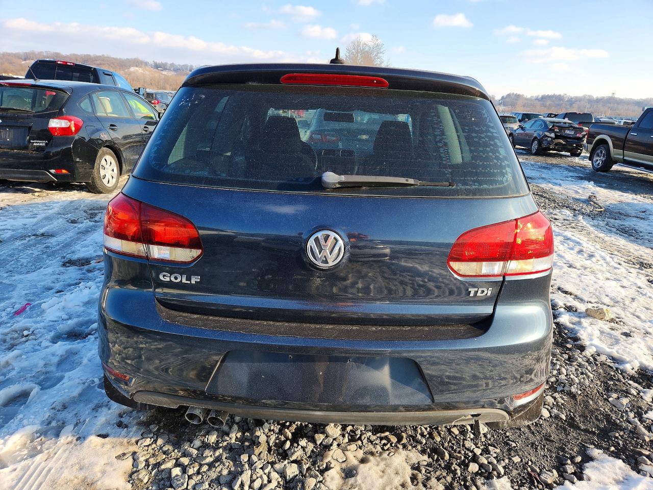 2011 Volkswagen Golf VIN WVWBM7AJ9BW029428 photo 6