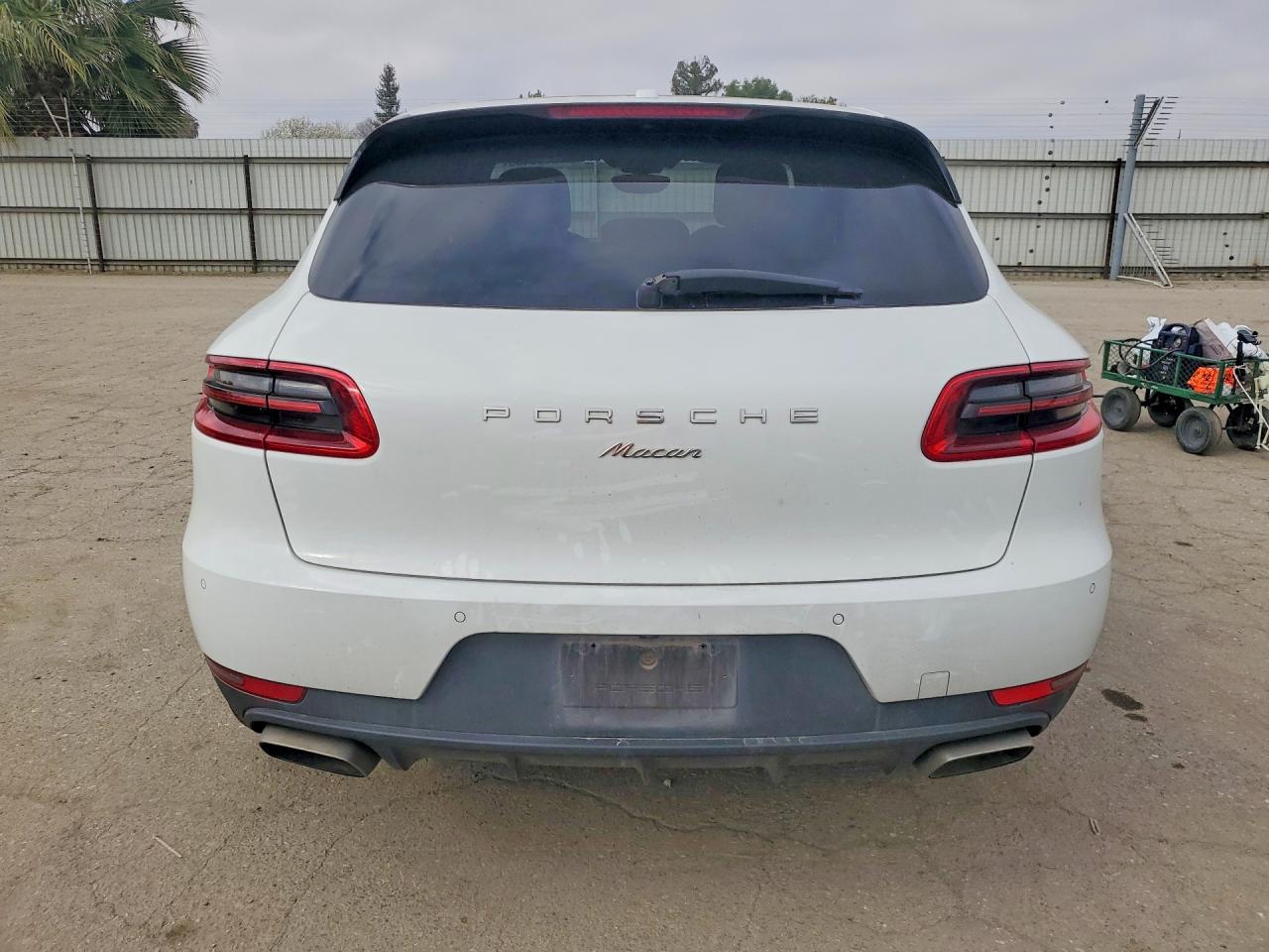 2018 PORSCHE Macan VIN WP1AA2A51JLB19925 photo 6