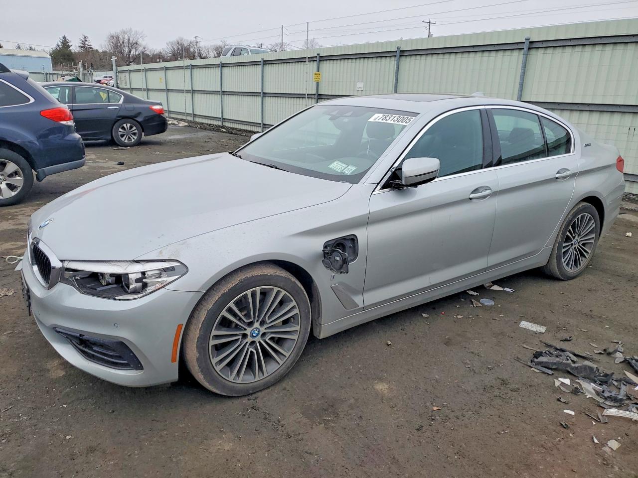 2019 BMW 5 series VIN WBAJB1C5XKB376270 photo 1
