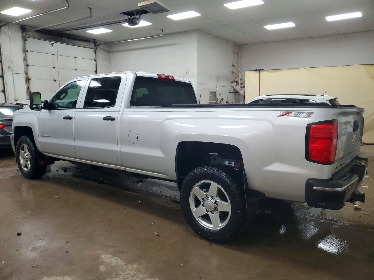 2015 Chevrolet All models VIN 1GC1KVE83FF156369 photo 2