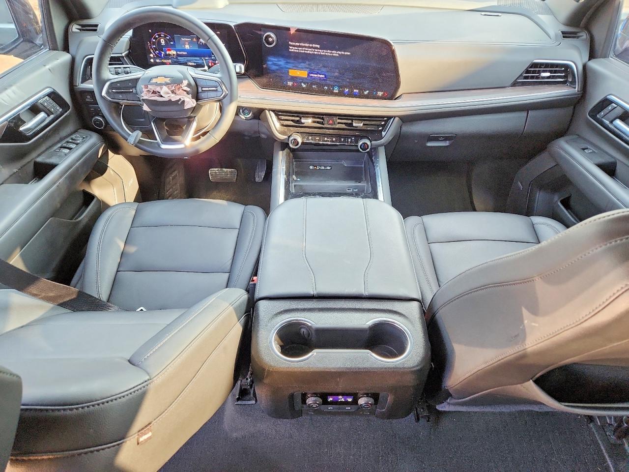 2025 Chevrolet Tahoe VIN 1GNS6NRDXSR317400 photo 8