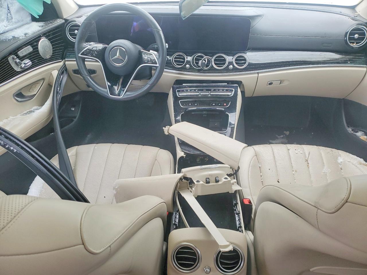 2022 Mercedes E-class VIN W1KZF5KB5NB022210 photo 8