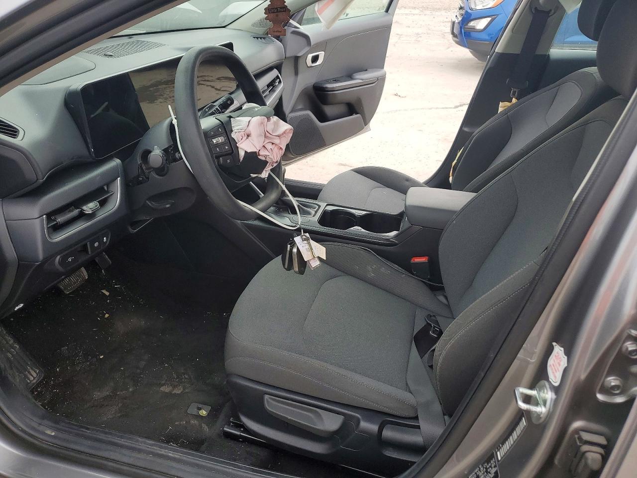 2025 Kia All other VIN 3KPFT4DE4SE039067 photo 7