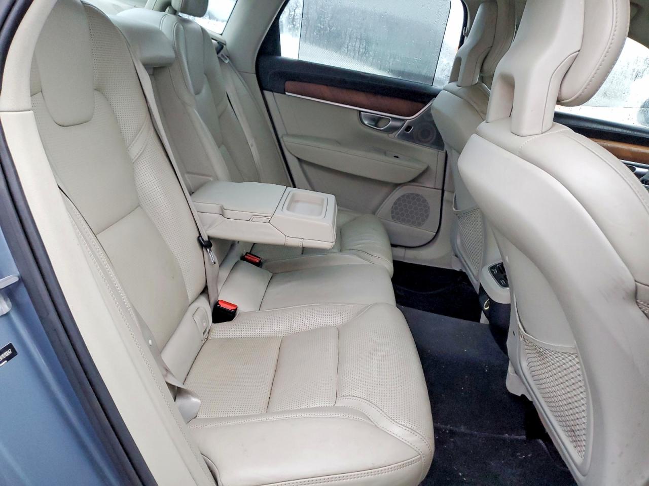 2017 Volvo S90 VIN YV1A22ML9H1010847 photo 10