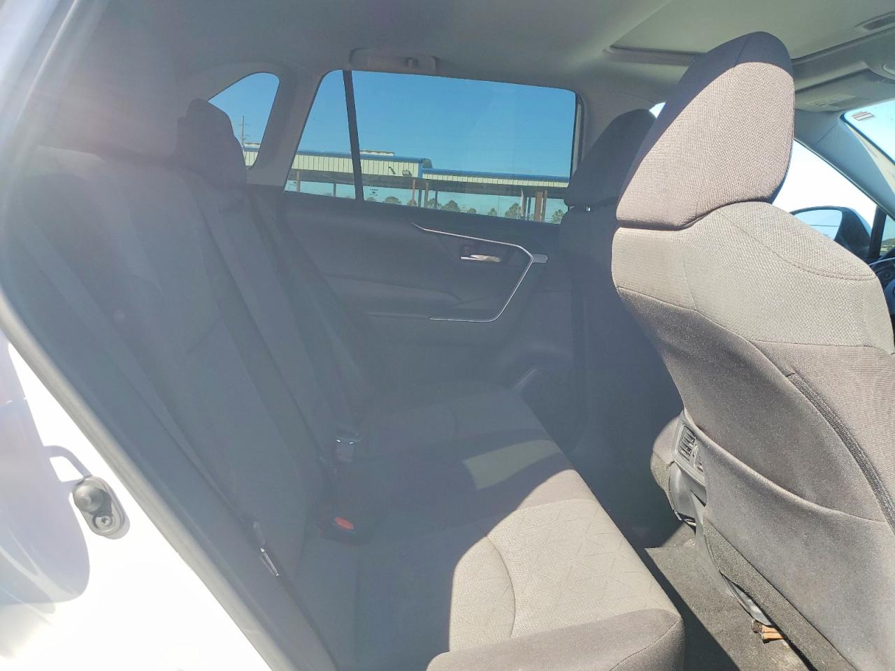 2019 Toyota Rav4 VIN 2T3P1RFV3KW044060 photo 11
