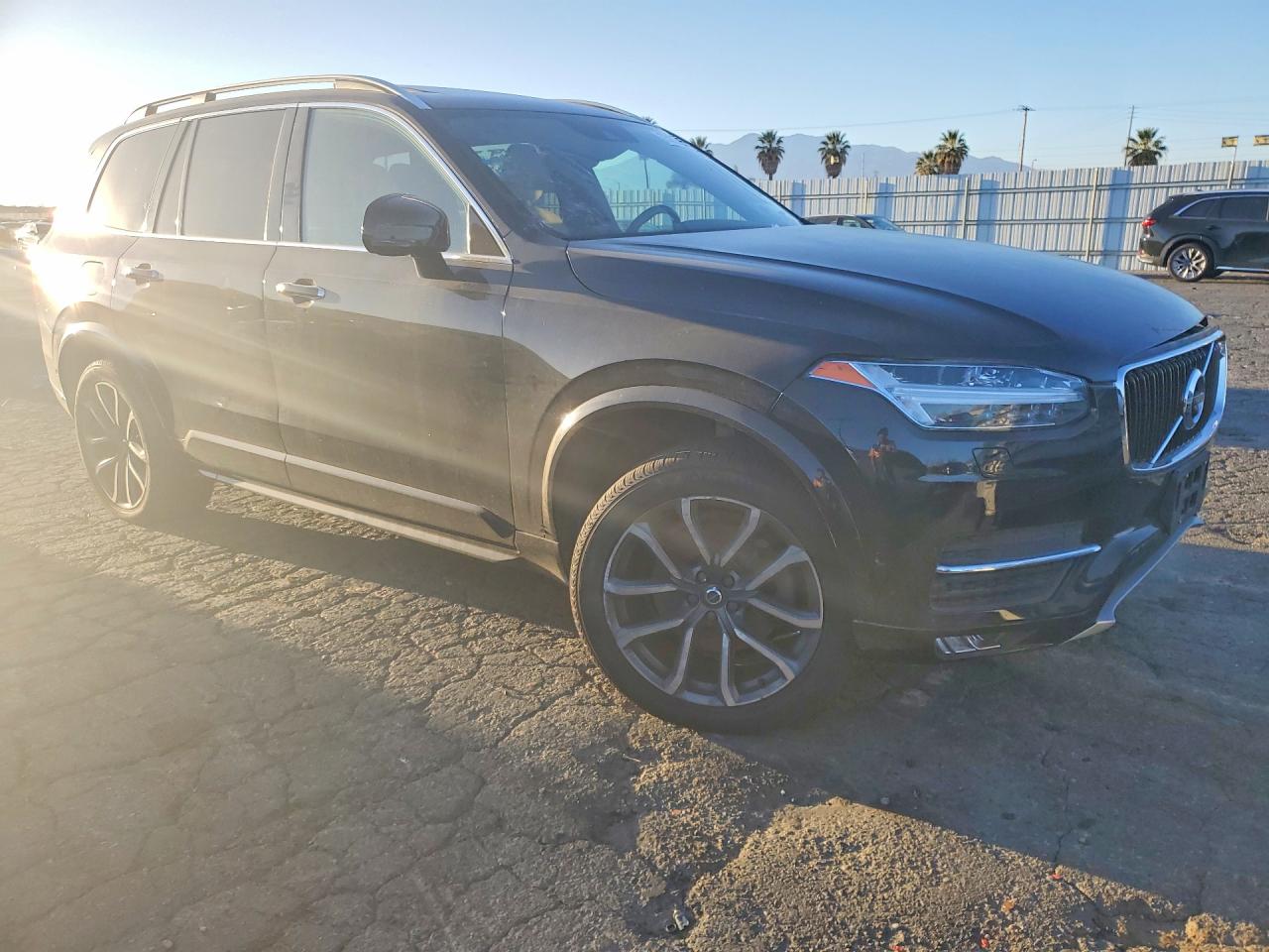 2018 Volvo Xc90 VIN YV4A22PK2J1368996 photo 4