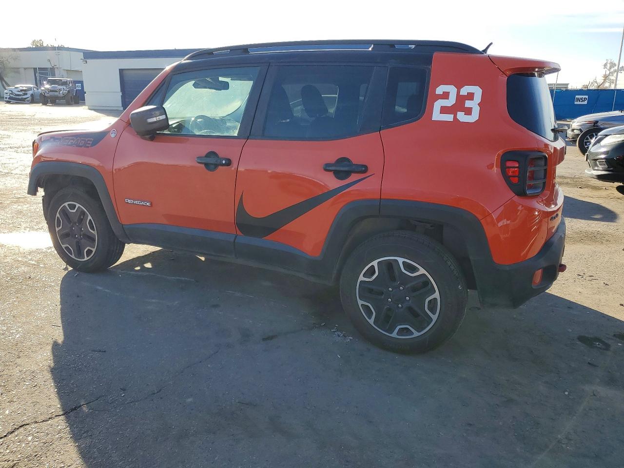 2017 Jeep Renegade VIN ZACCJBCB4HPE76647 photo 2