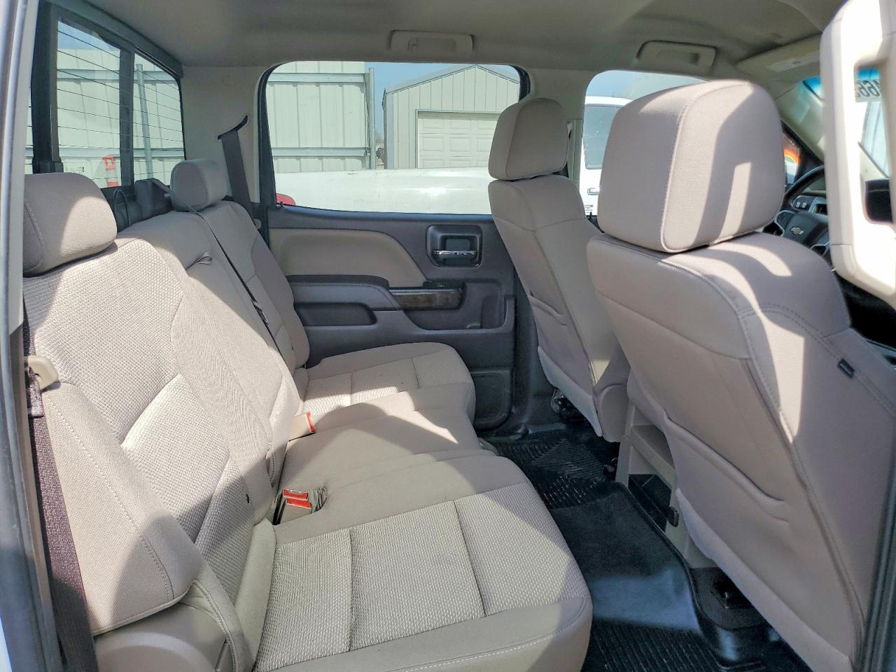 2018 Chevrolet All models VIN 3GCUKREC4JG550642 photo 10