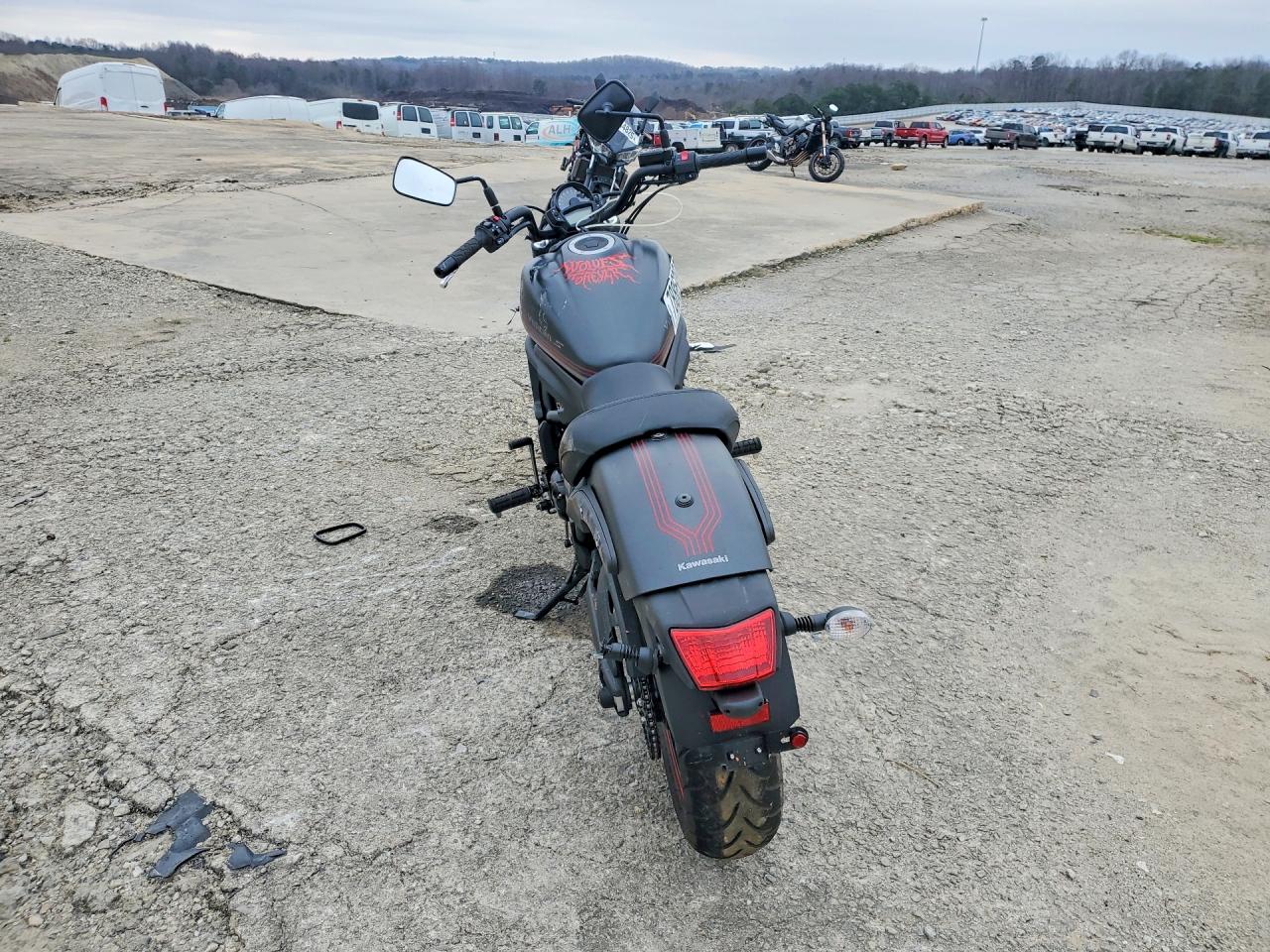 2025 Kawasaki Ninja 650 VIN JKAENED13SDA34479 photo 4