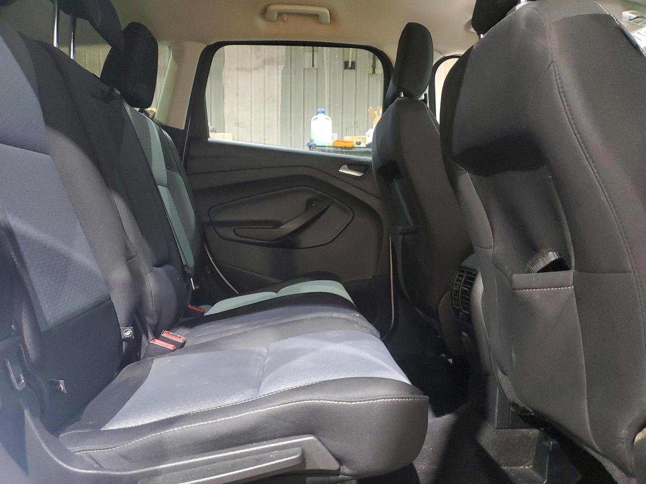 2018 Ford Escape VIN 1FMCU9GD2JUA77604 photo 11
