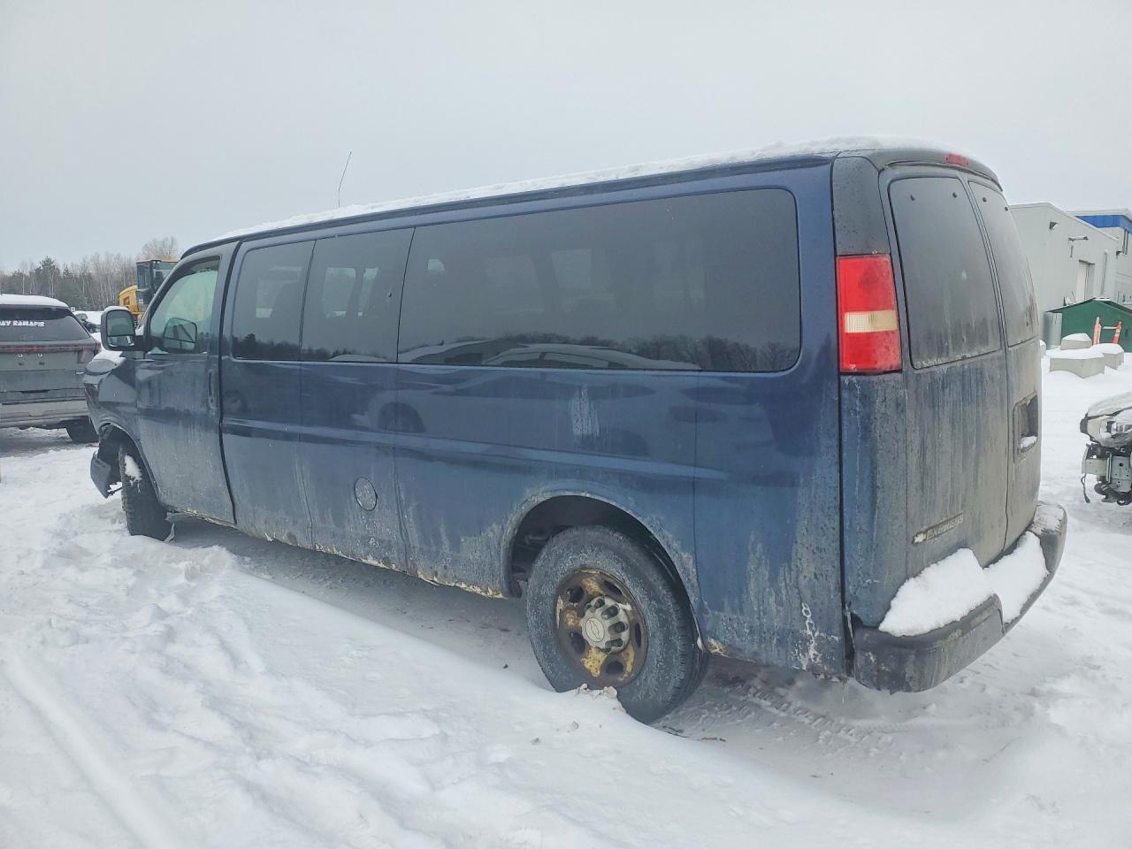 2009 CHEV Express VIN 1GAHG39K491161195 photo 2
