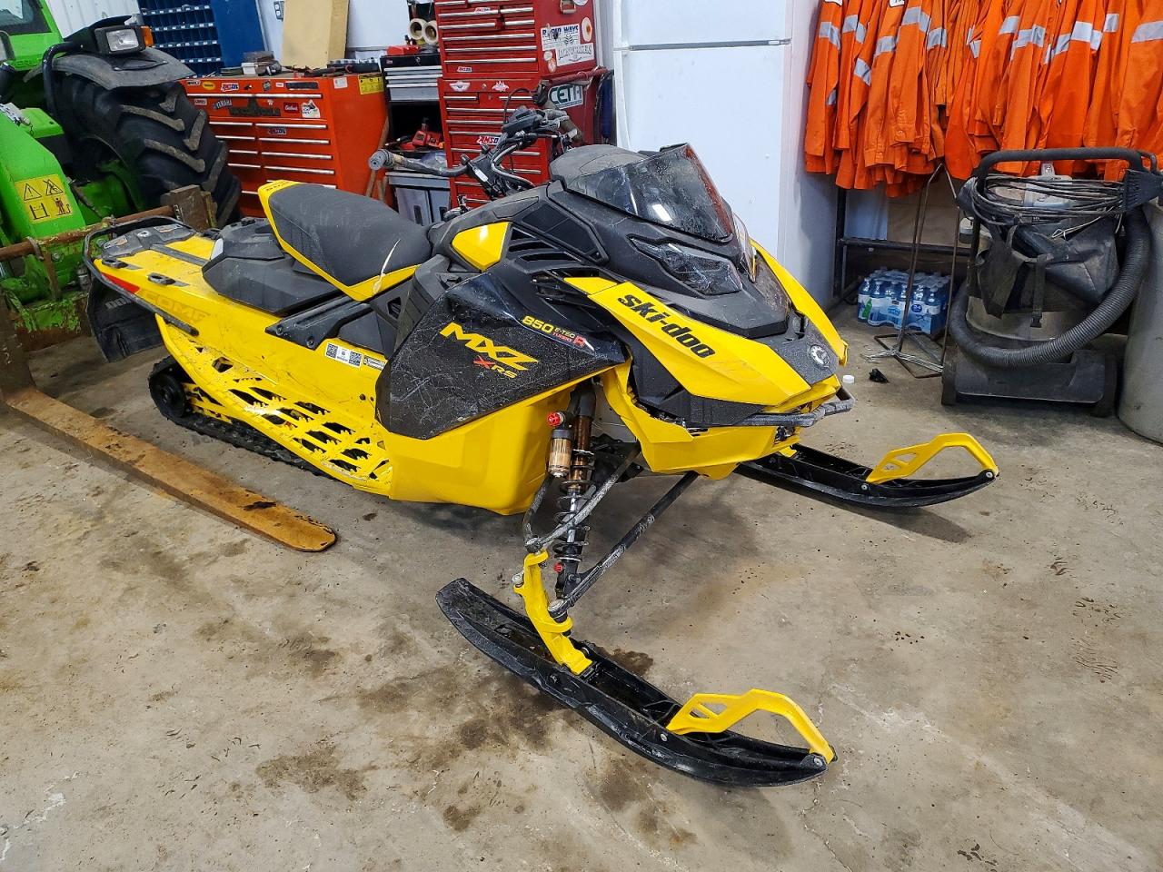 2024 SKIDOO Mxzrs VIN 2BPSUCRC3RV000256 photo 1