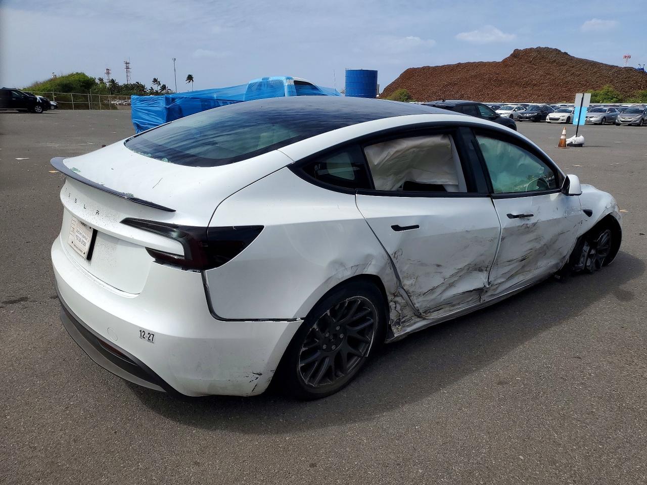 2026 Tesla Model 3 VIN 5YJ3E1EA9TF134792 photo 3