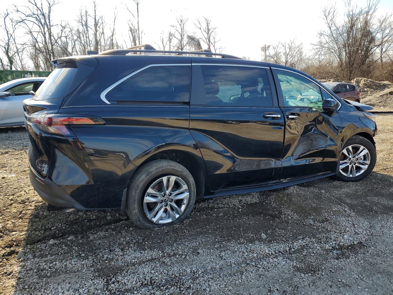 2023 Toyota Sienna VIN 5TDCSKFC8PS101699 photo 3