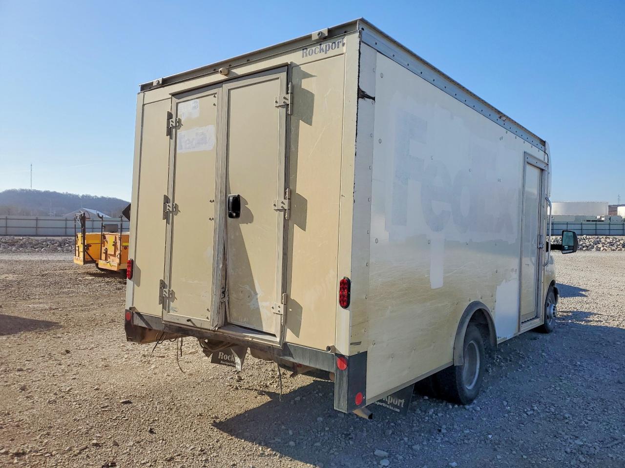 2023 GMC Savana VIN 7GZ37SC78PN009137 photo 3