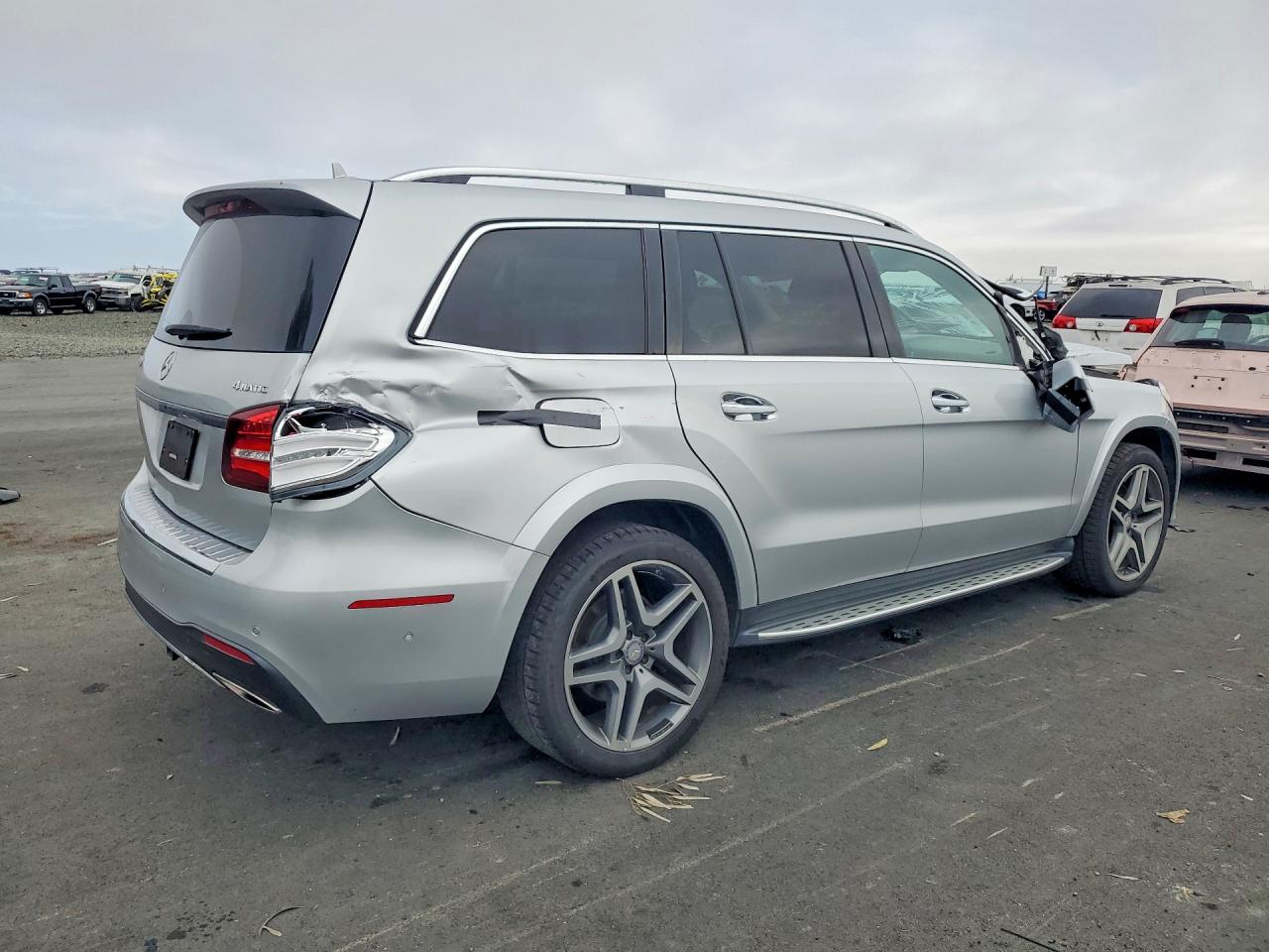 2017 Mercedes-Benz Gls VIN 4JGDF7DE4HA751313 photo 3