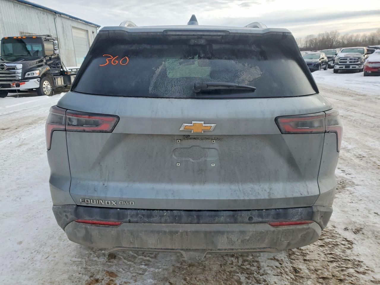 2025 Chevrolet Equinox VIN 3GNAXPEG4SL103692 photo 6