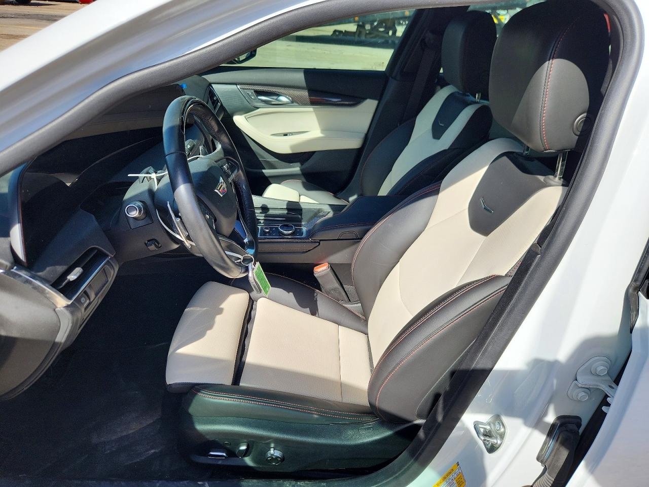 2025 Cadillac Ct5 VIN 1G6DU5RK5S0111902 photo 7