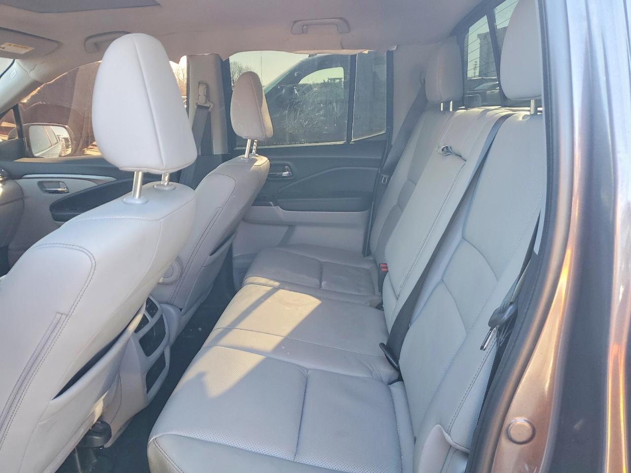 2023 Honda Ridgeline VIN 5FPYK3F58PB048642 photo 10