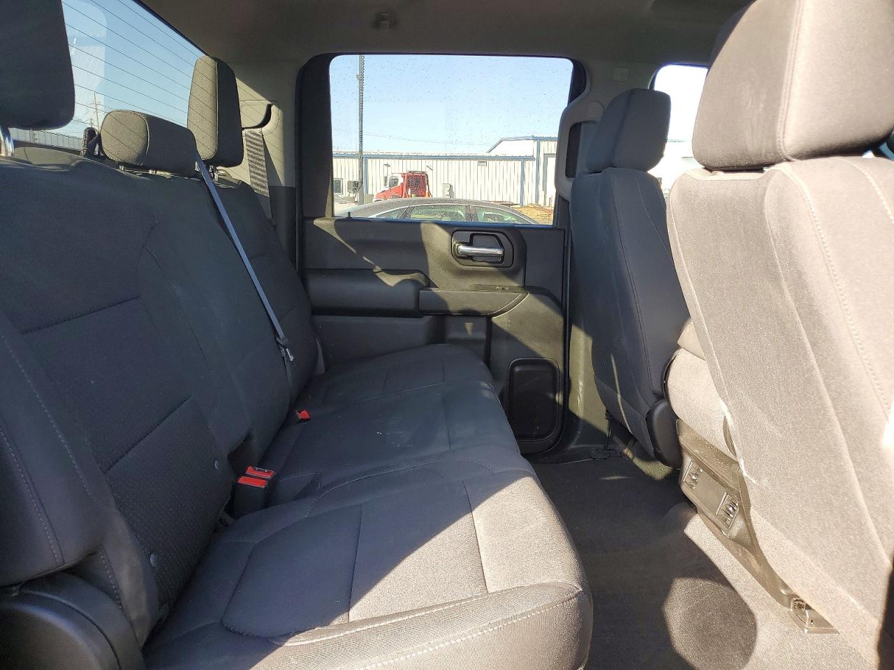 2022 Chevrolet All models VIN 1GC4YME73NF180974 photo 10