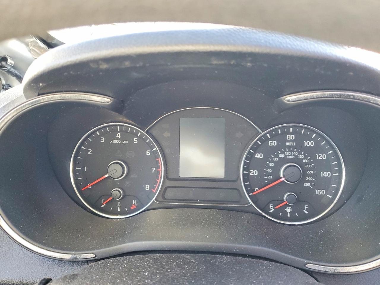 2018 Kia Forte VIN 3KPFL4A70JE193120 photo 9