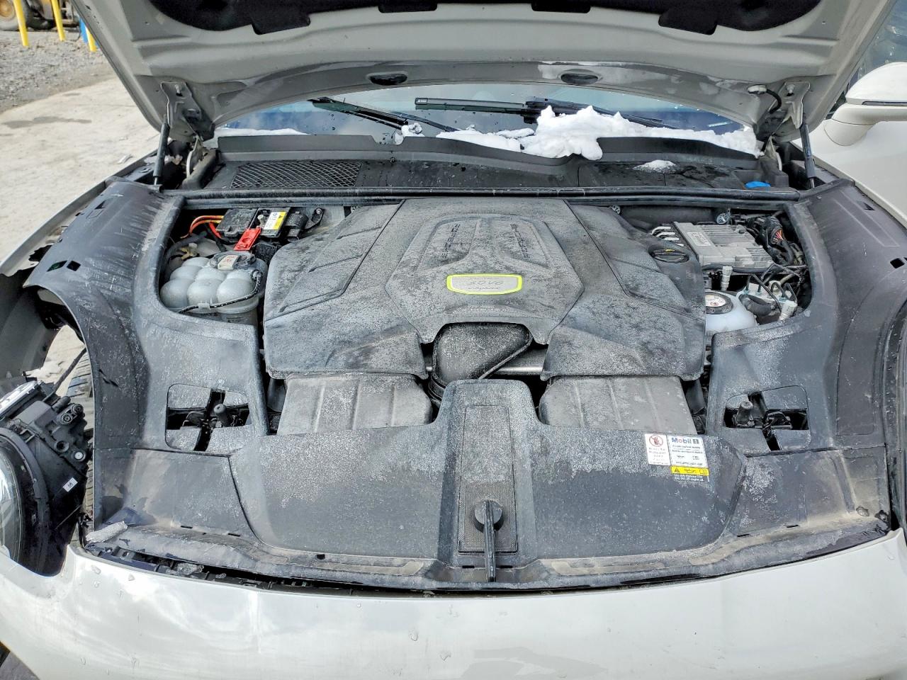 2022 Porsche Cayenne VIN WP1BE2AY8NDA51125 photo 12