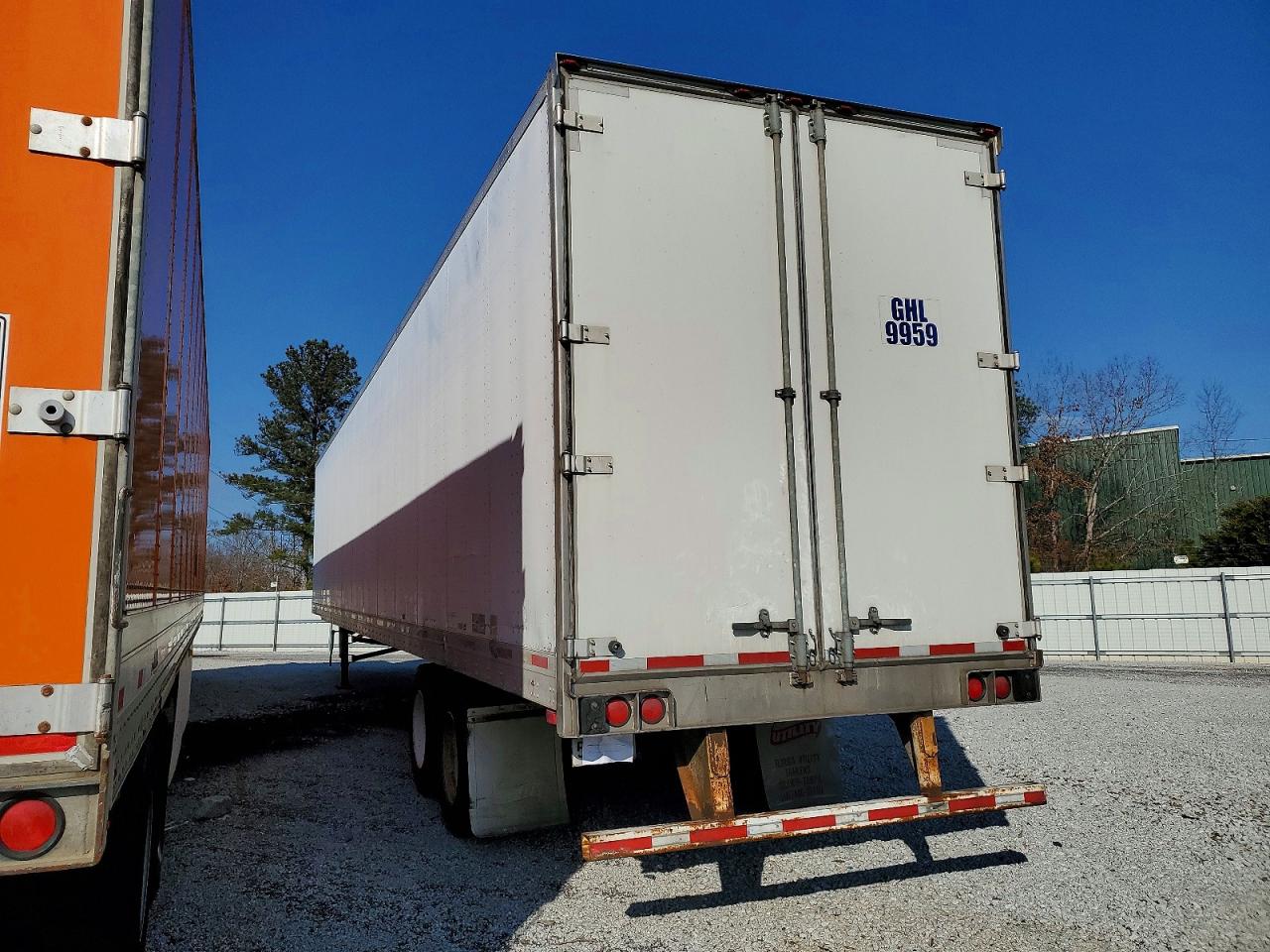 2006 UTILITY All models VIN 1UYVS25376G966328 photo 3