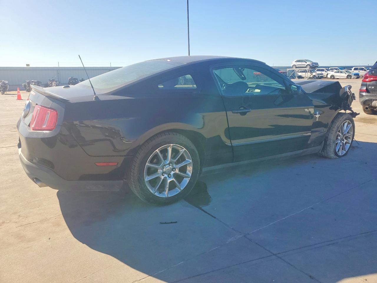 2010 Ford All models VIN 1ZVBP8AN1A5166090 photo 3