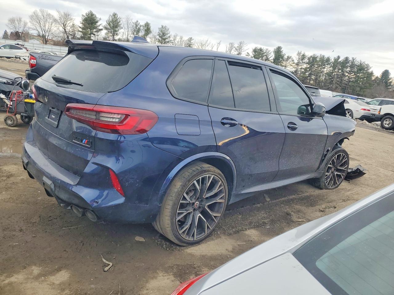 2023 BMW X5 VIN 5YMJU0C07P9N52743 photo 3