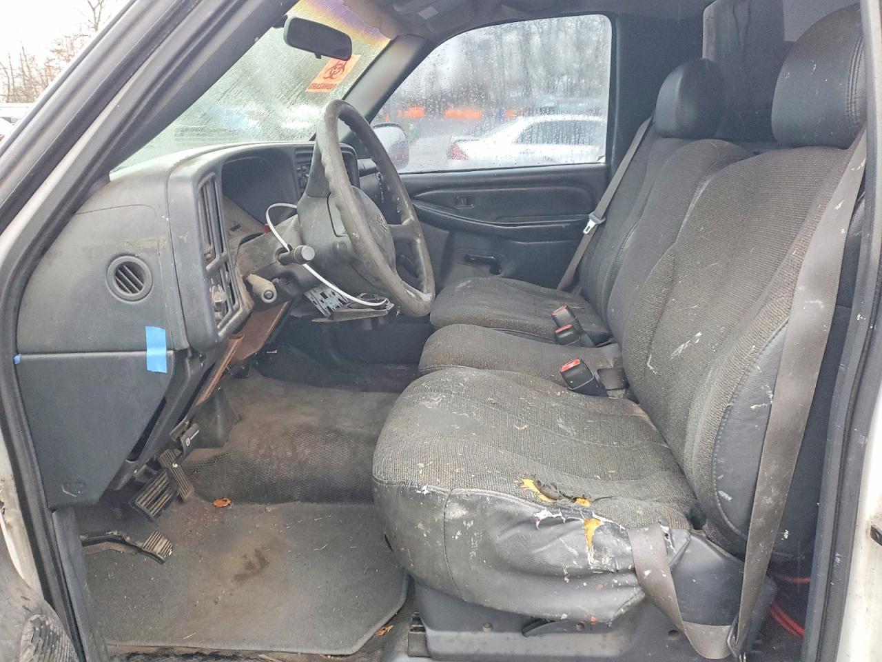 2000 Chevrolet Silverado 1500 VIN 1GCEC14W5YE304960 photo 10