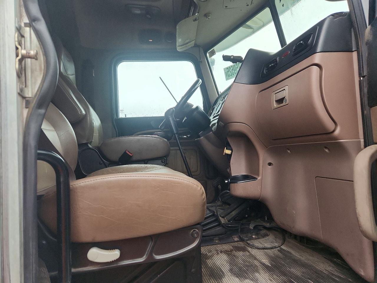 2014 PETERBILT All models VIN 1XPHDP9XXED225993 photo 5