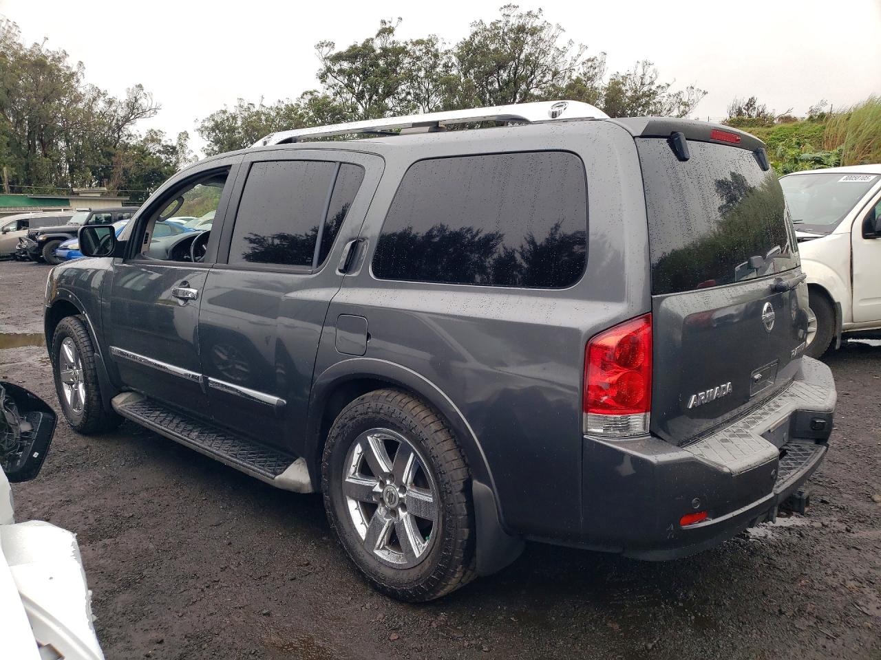 2011 Nissan Armada VIN 5N1AA0NE3BN602284 photo 2