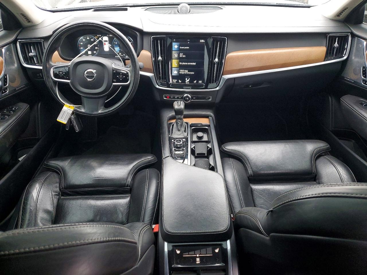 2017 Volvo S90 VIN YV1A22ML7H1000995 photo 8
