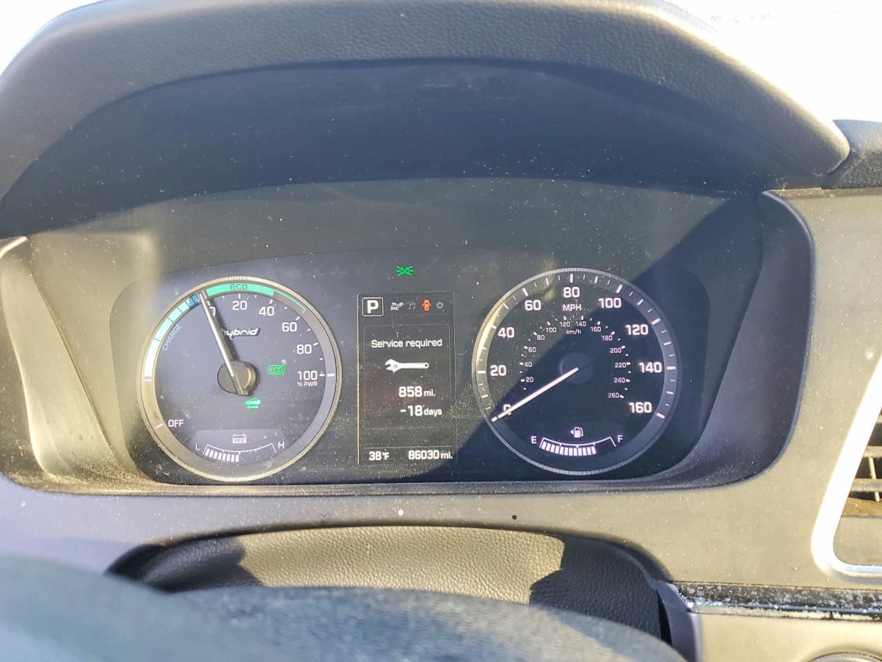 2016 Hyundai Sonata hybrid VIN KMHE24L11GA038994 photo 9