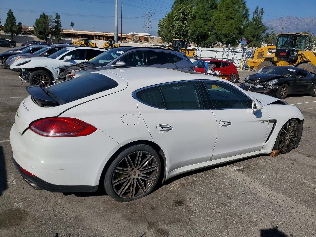 2016 PORSCHE Panamera VIN WP0AD2A76GL040558 photo 3